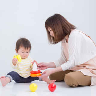 株式会社ほいくる求人